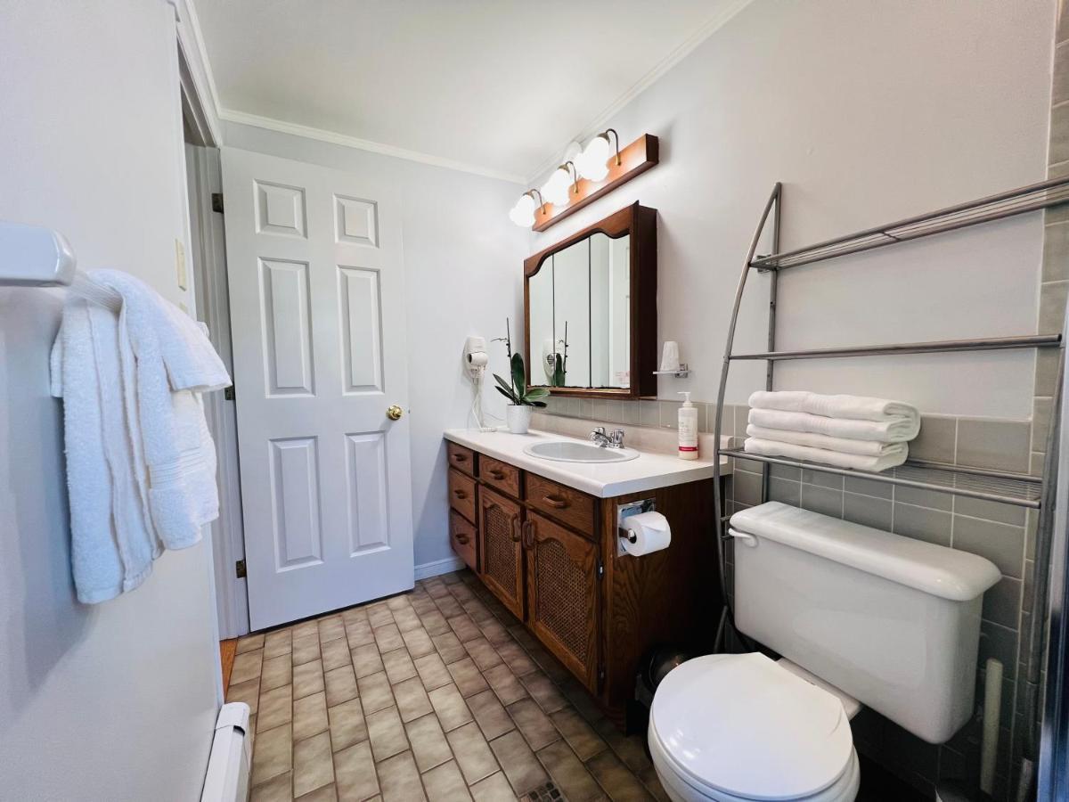 Lee'S Ocean Peek B & B Stratford Екстериор снимка
