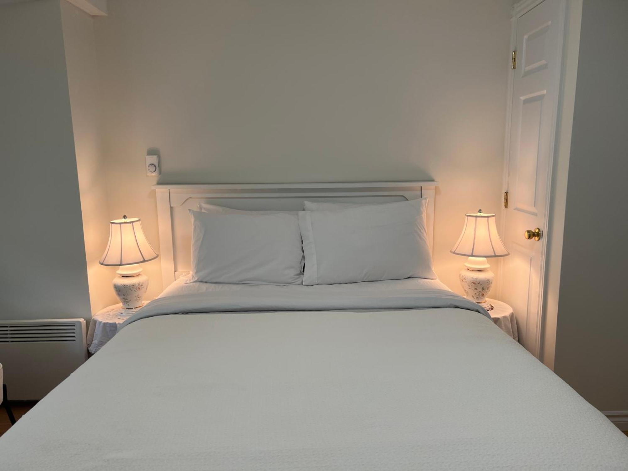 Lee'S Ocean Peek B & B Stratford Екстериор снимка